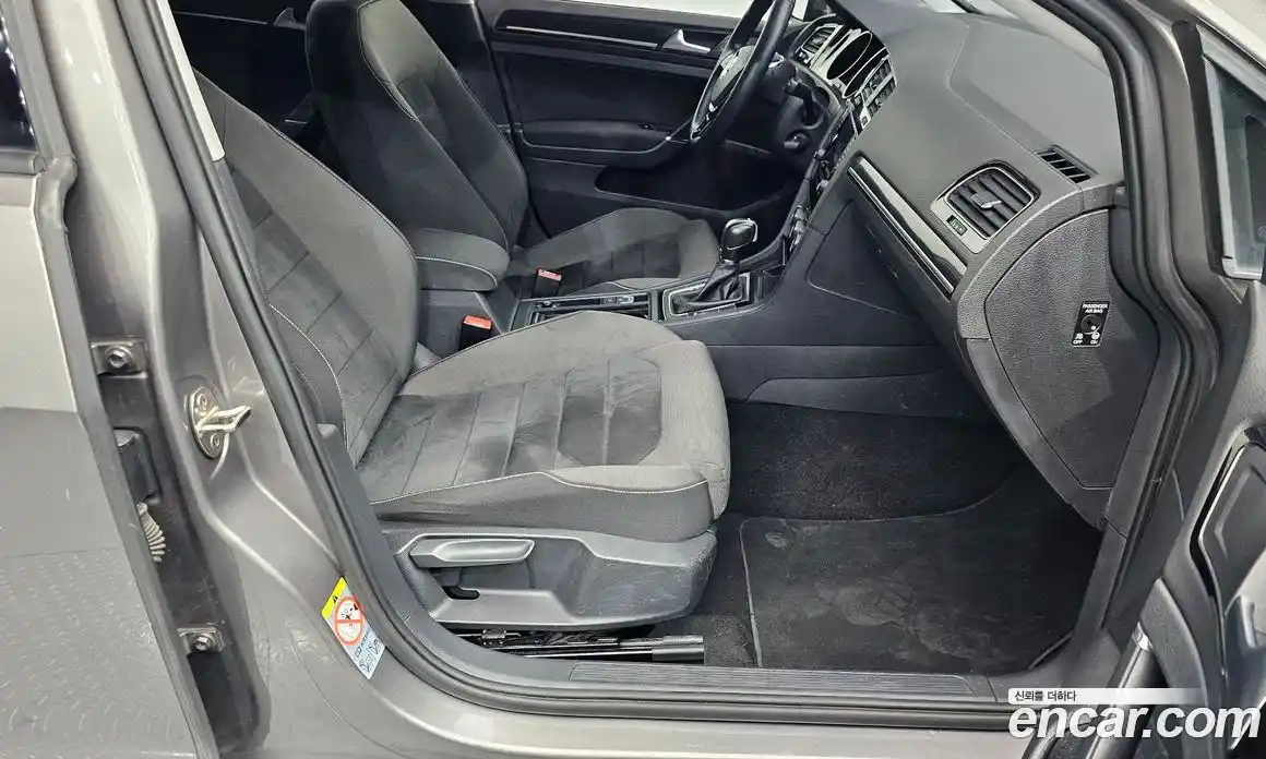 Volkswagen Golf 2013 1.6 автомат (гидро), фото 11