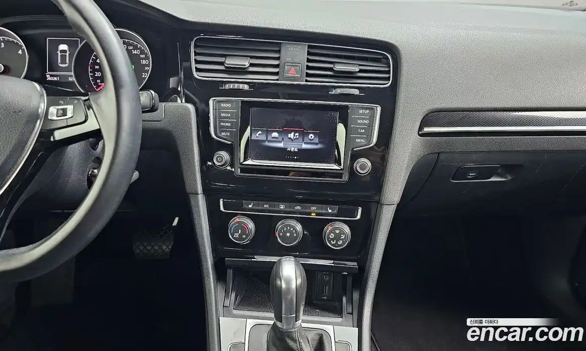 Volkswagen Golf 2013 1.6 автомат (гидро), фото 15