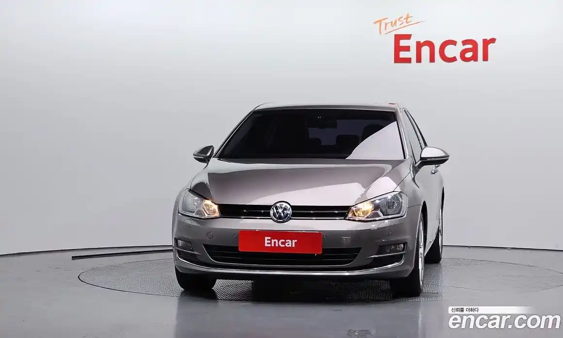 Volkswagen Golf 2013 1.6 автомат (гидро), фото 3