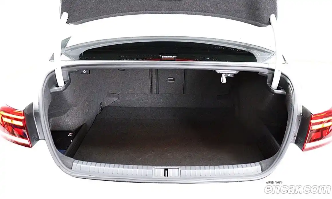 Volkswagen Passat 2021 2.0 автомат (гидро), фото 7