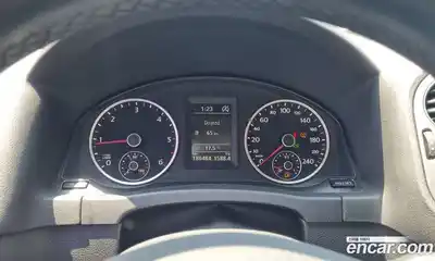 Volkswagen Tiguan 2015 2.0 автомат (гидро), миниатюра 12