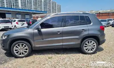 Volkswagen Tiguan 2015 2.0 автомат (гидро), миниатюра 3