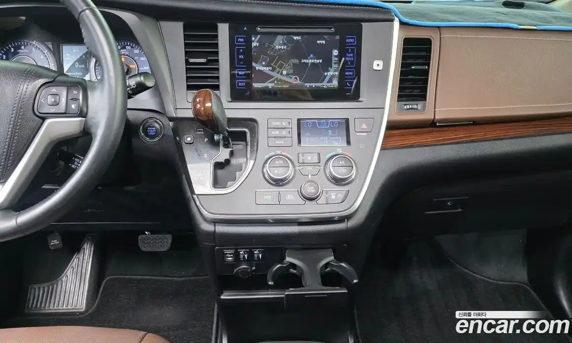 Toyota Sienna 2017 3.5 гидро, фото 15