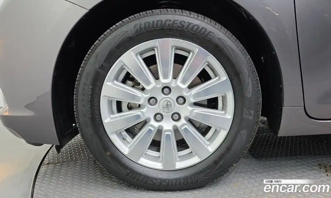 Toyota Sienna 2017 3.5 гидро, фото 5