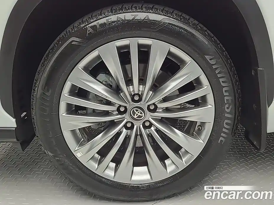 Toyota Highlander 2025 2.5 гидро, фото 5