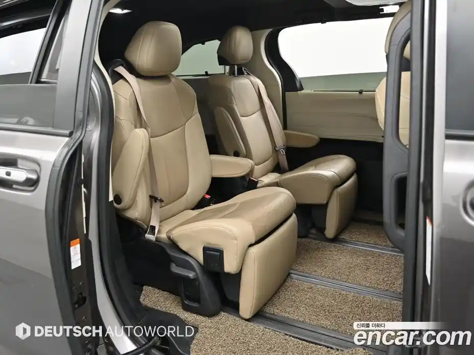Toyota Sienna 2022 2.5 гидро, фото 12