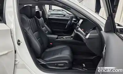 Honda Accord 2018 2.0 автомат (гидро), миниатюра 11