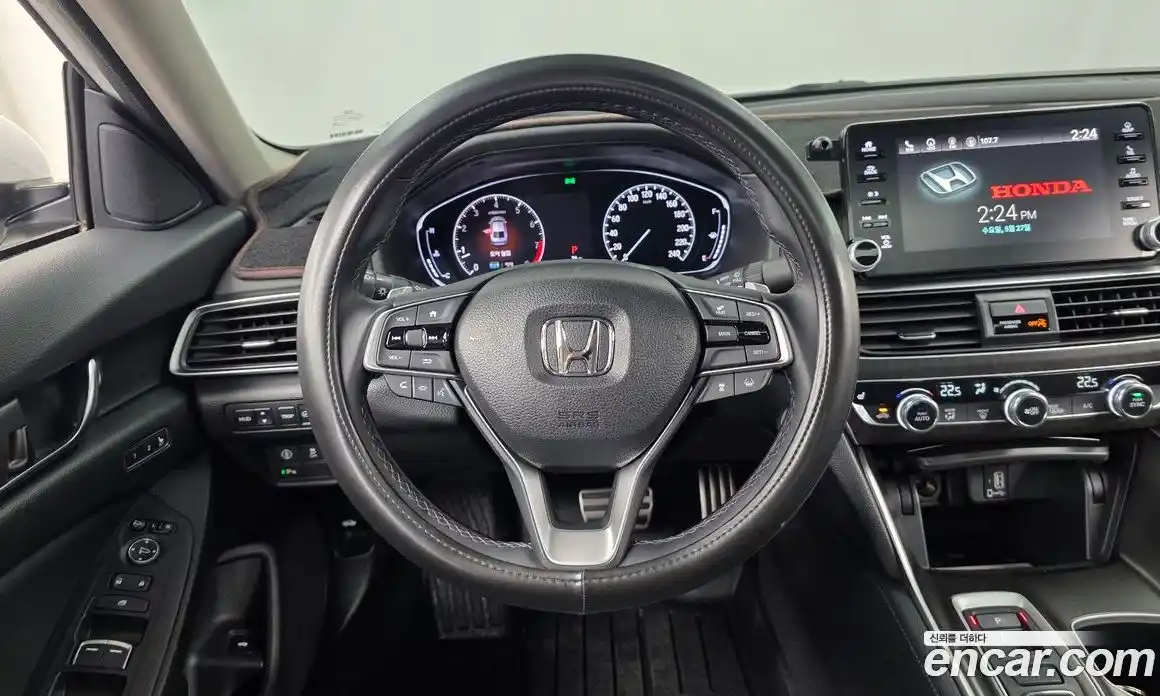 Honda Accord 2018 2.0 автомат (гидро), фото 13