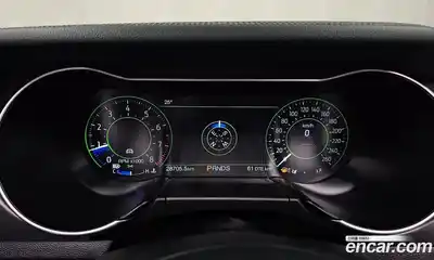 Ford Mustang 2023 2.3 автомат (гидро), миниатюра 11
