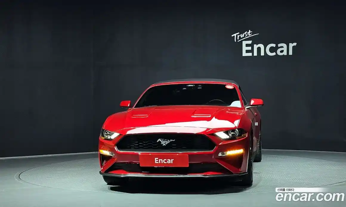 Ford Mustang 2023 2.3 автомат (гидро), фото 35