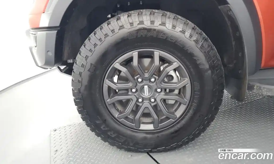 Ford Ranger 2023 2.0 автомат (гидро), фото 4