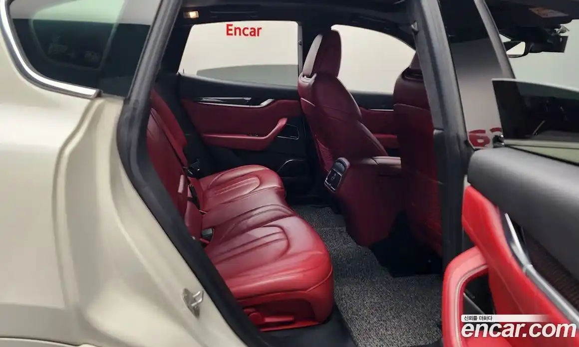 Maserati Levante 2020 3.0 гидро, фото 17