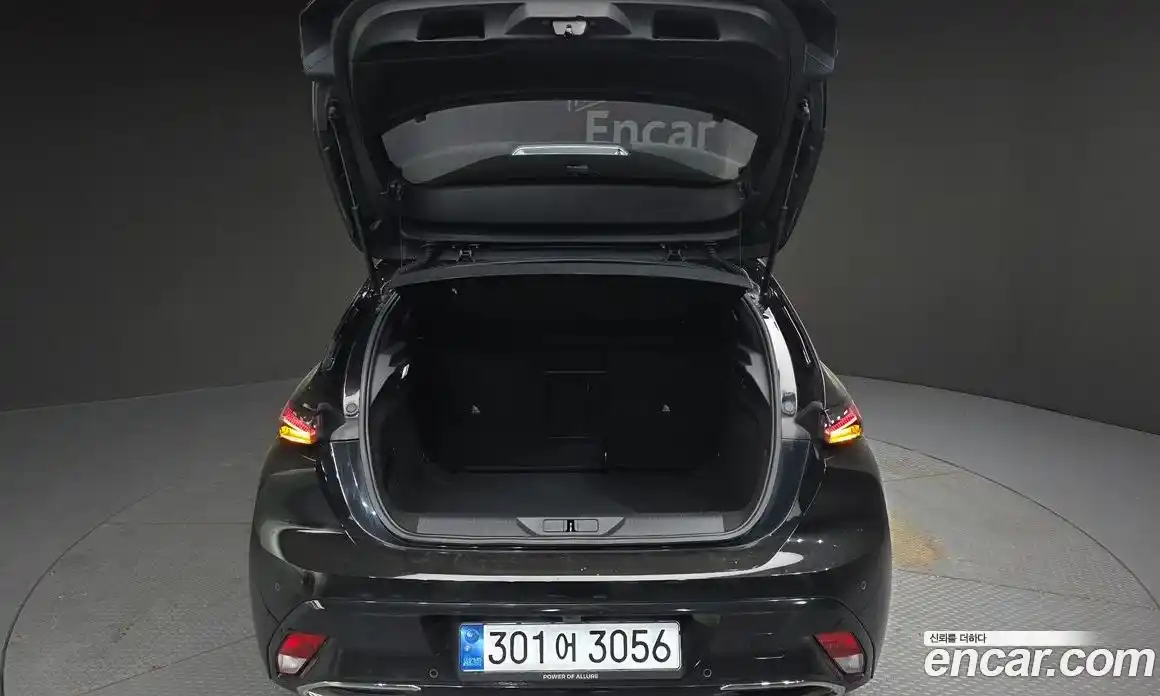 Peugeot 308 2022 1.5 автомат (гидро), фото 32