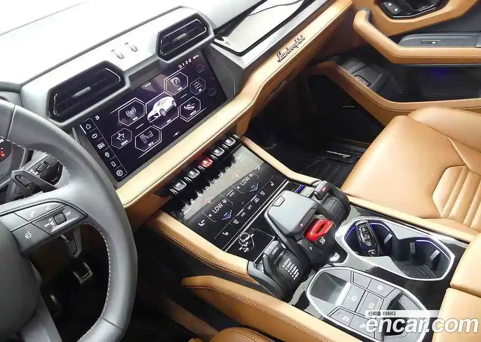 Lamborghini Urus 2025 4.0 гидро, фото 14