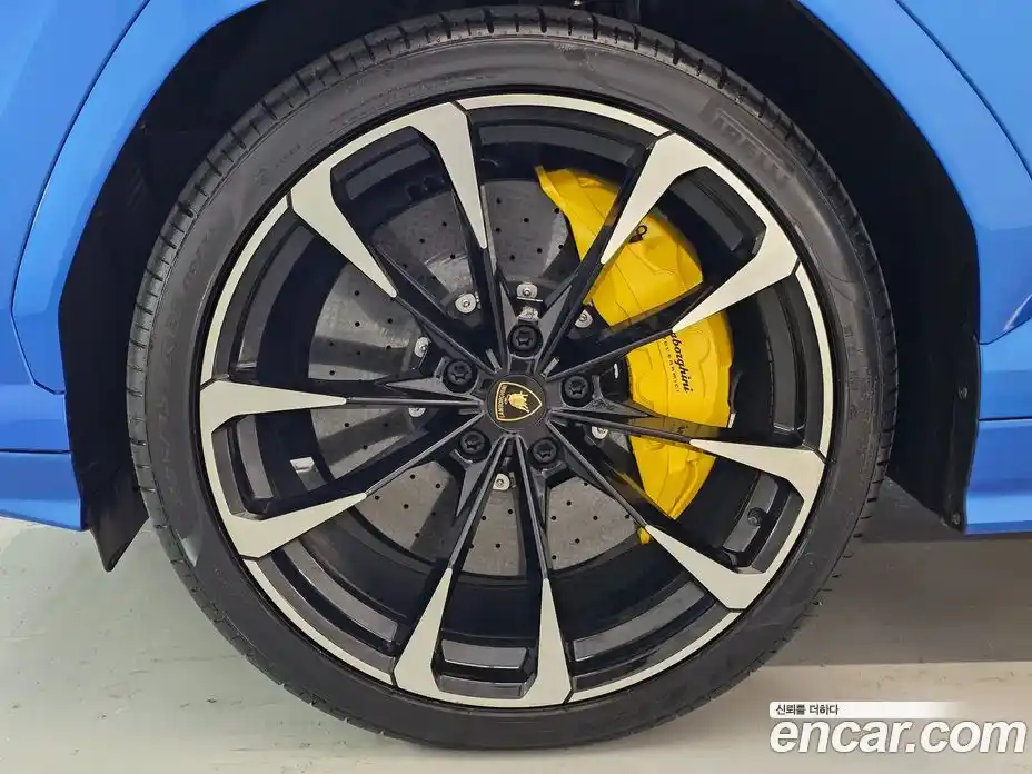 Lamborghini Urus 2021 4.0 гидро, фото 8