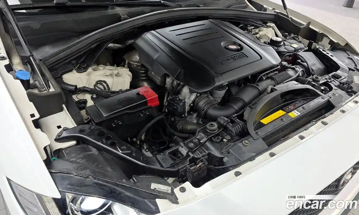 Jaguar F-Pace 2016 2.0 гидро, фото 6