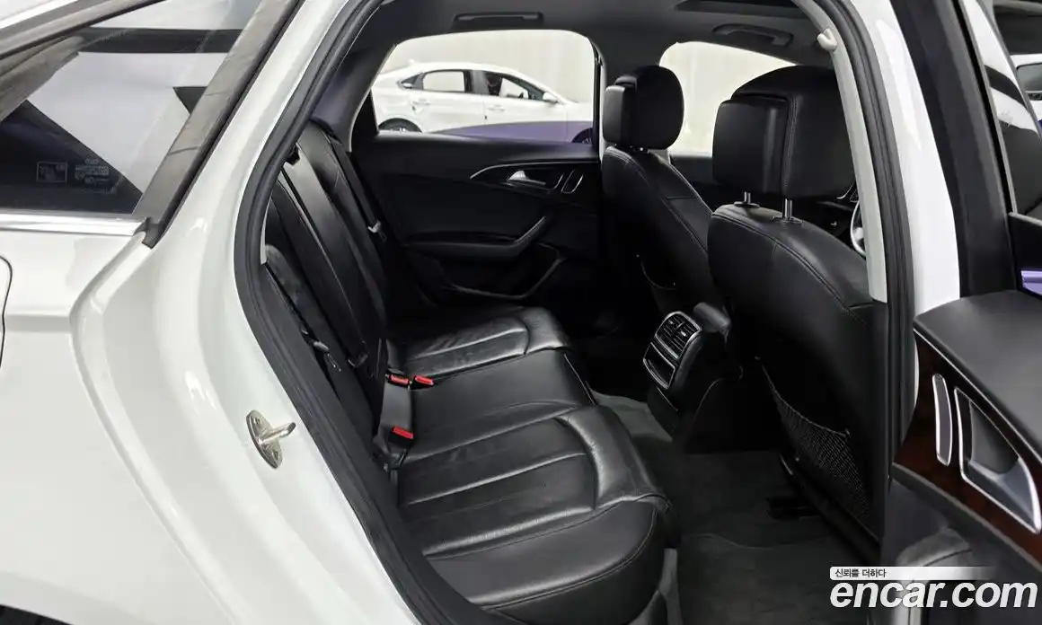 Audi A6 2015 2.0 автомат (гидро), фото 12