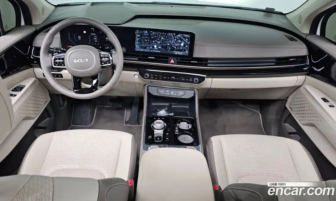 Kia Carnival 2024 1.6 автомат (гидро), фото 6