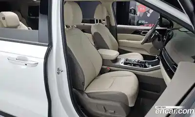Kia Carnival 2024 1.6 автомат (гидро), миниатюра 9