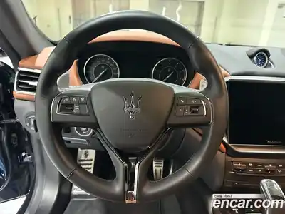 Maserati Ghibli 2023 2.0 гидро, миниатюра 7