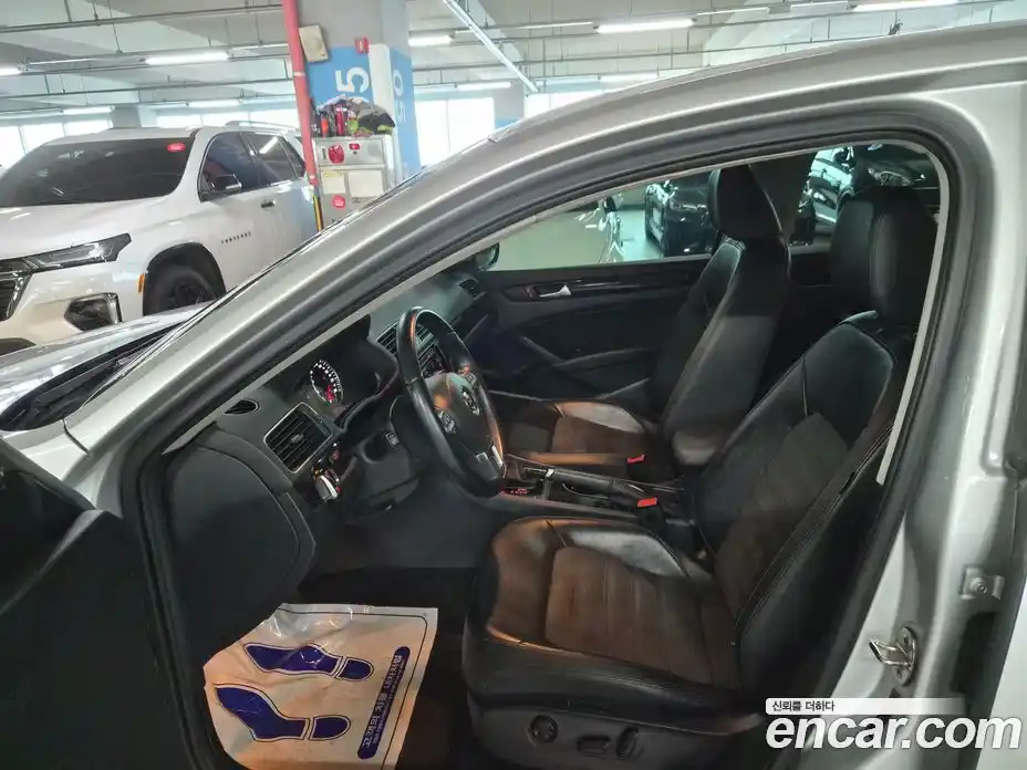 Volkswagen Passat 2014 2.0 автомат (гидро), фото 17