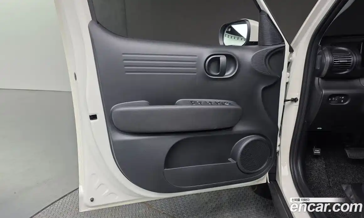 Hyundai Casper 2023 1.0 автомат (гидро), фото 14