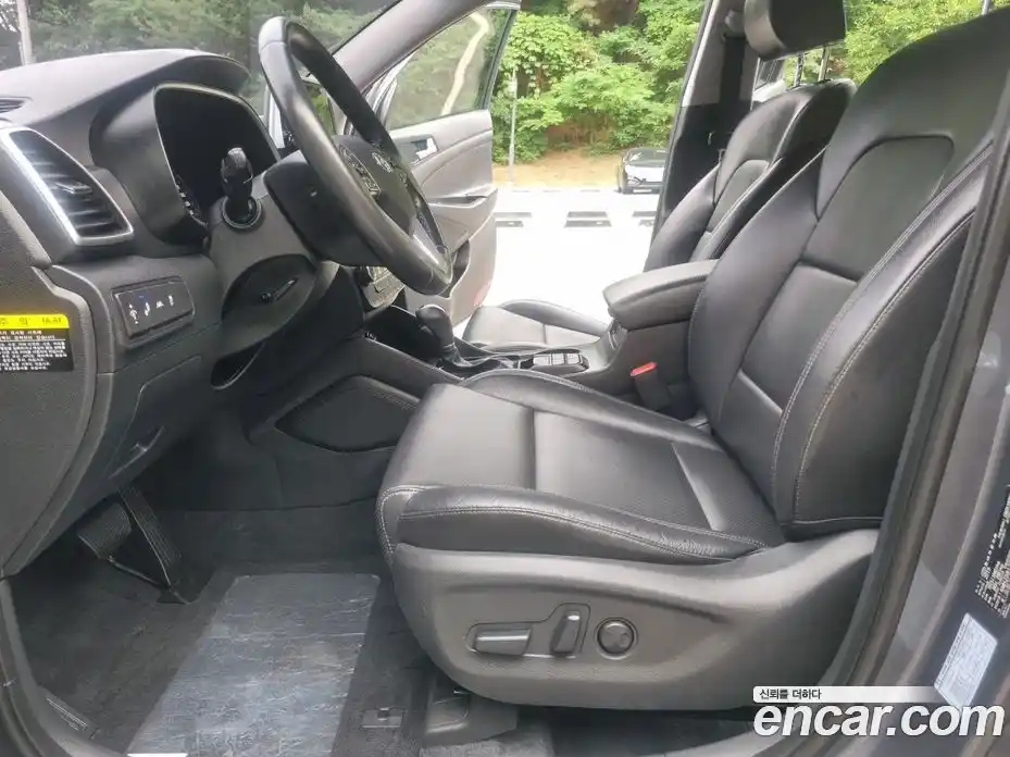 Hyundai Tucson 2019 1.6 автомат (гидро), фото 16