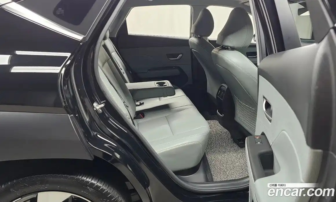 Hyundai Kona 2024 1.6 автомат (гидро), фото 17