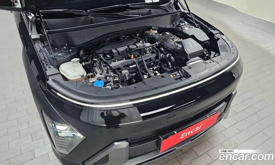 Hyundai Kona 2024 1.6 автомат (гидро), фото 6