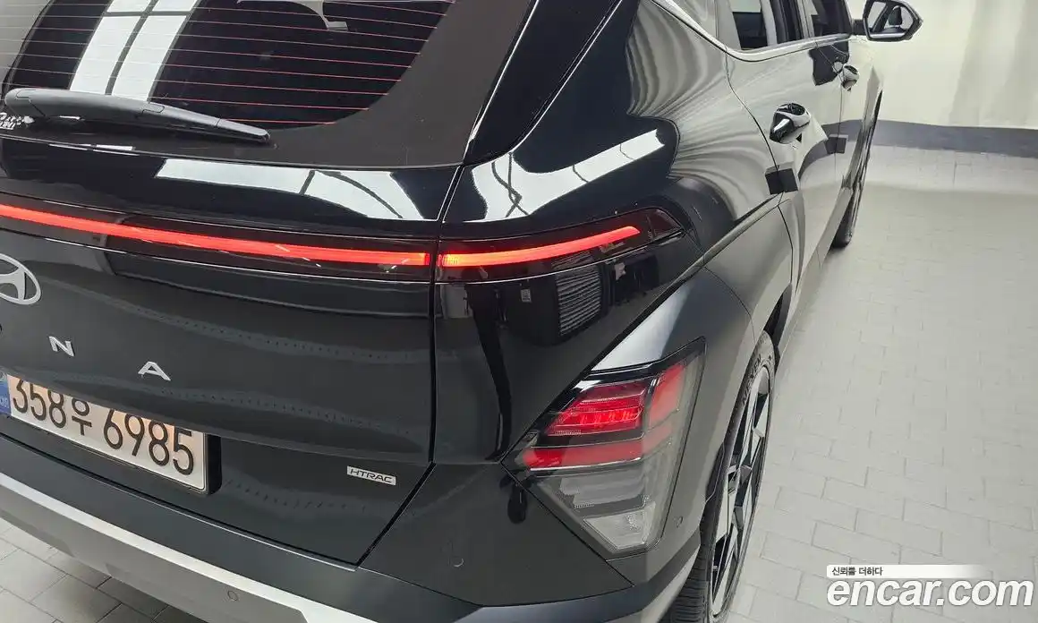 Hyundai Kona 2024 1.6 автомат (гидро), фото 9