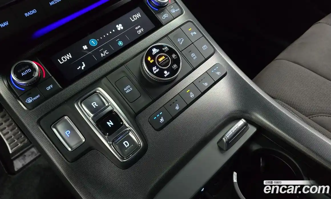 Hyundai Palisade 2024 3.8 автомат (гидро), фото 12
