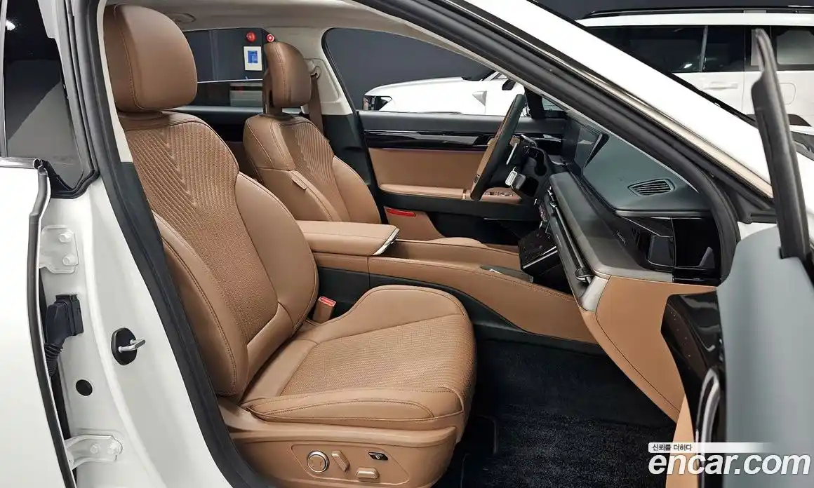 Hyundai Grandeur 2024 2.5 автомат (гидро), фото 15