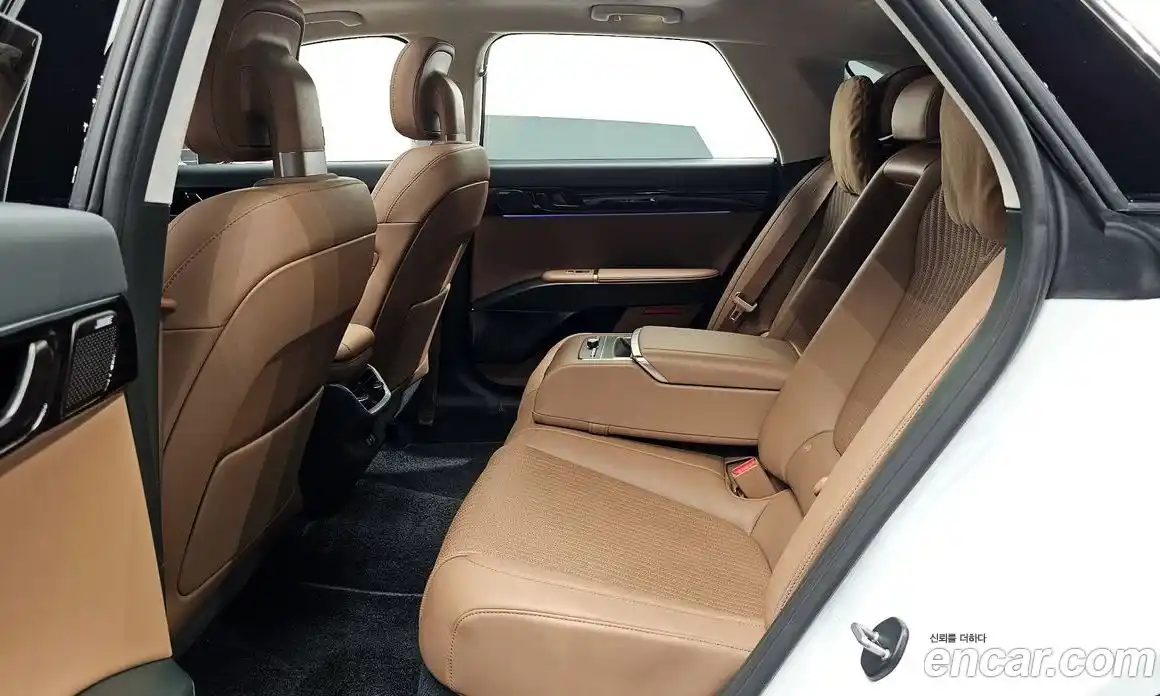 Hyundai Grandeur 2024 2.5 автомат (гидро), фото 17