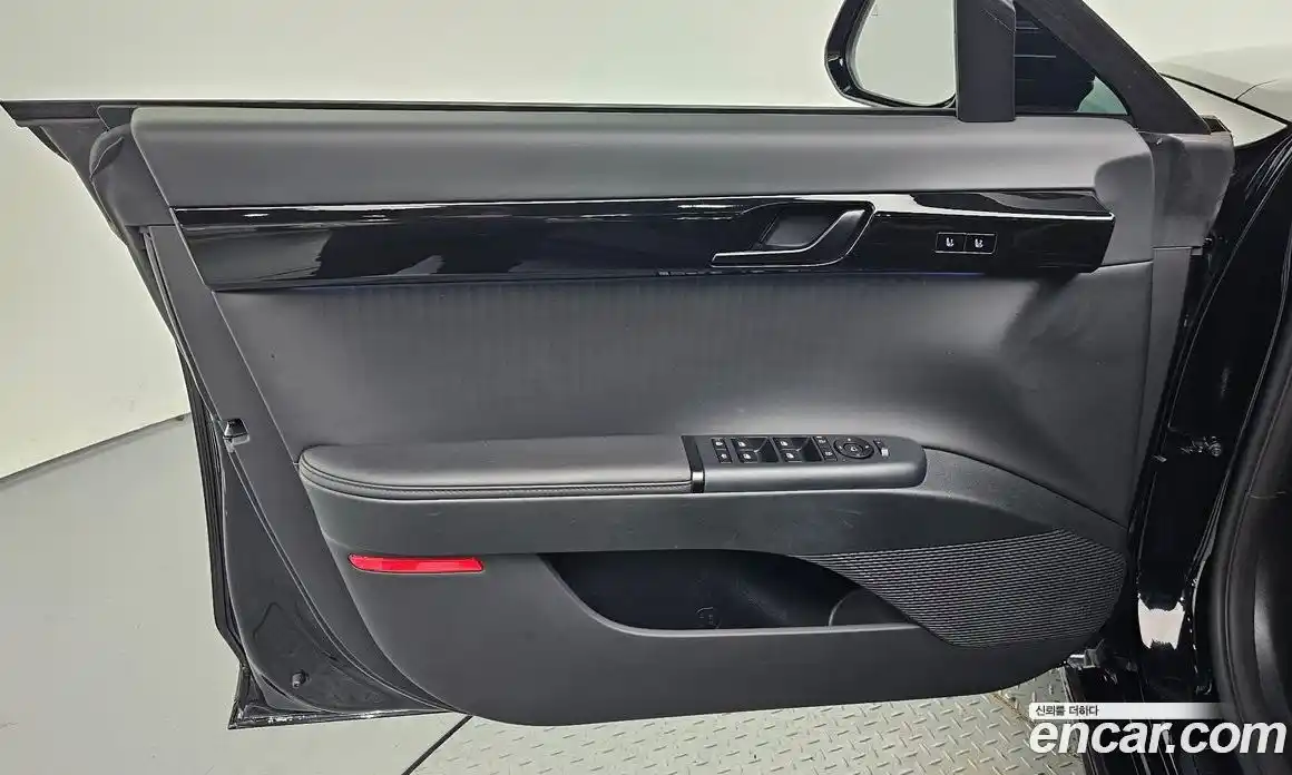 Hyundai Grandeur 2024 1.6 автомат (гидро), фото 14