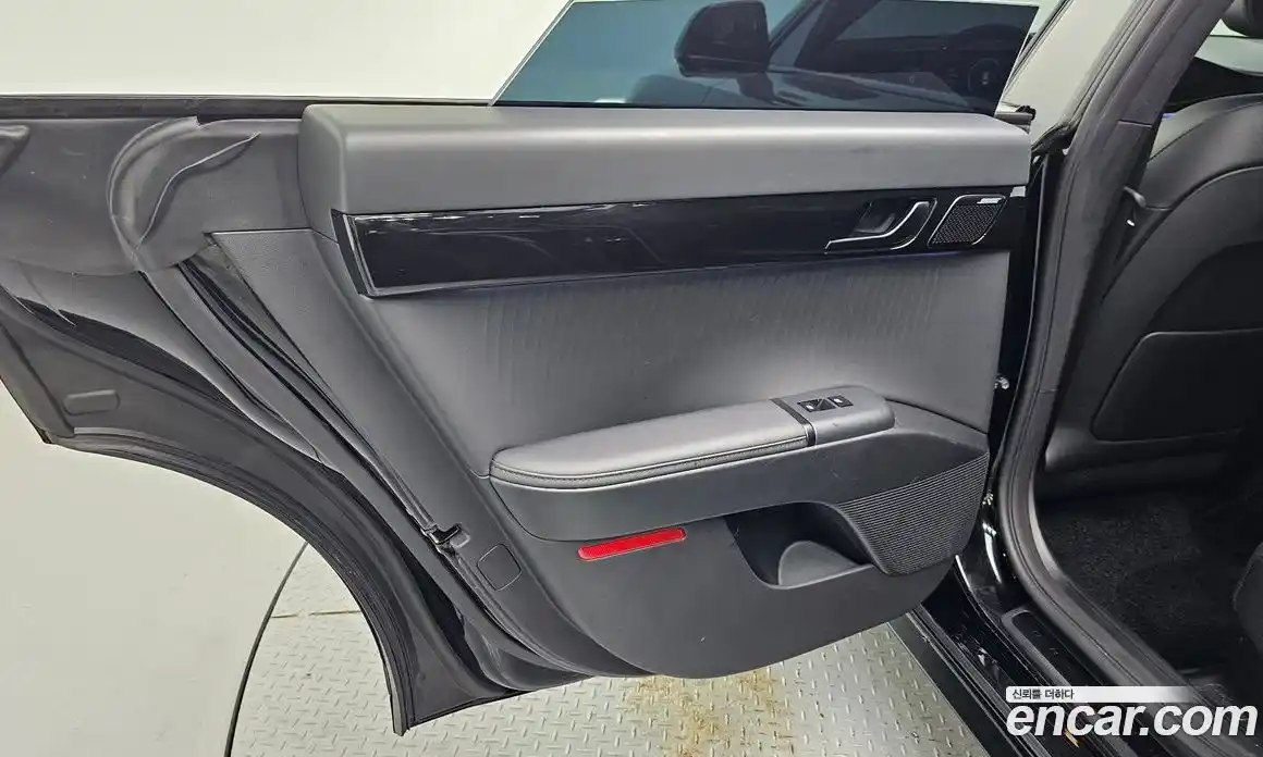 Hyundai Grandeur 2024 1.6 автомат (гидро), фото 15