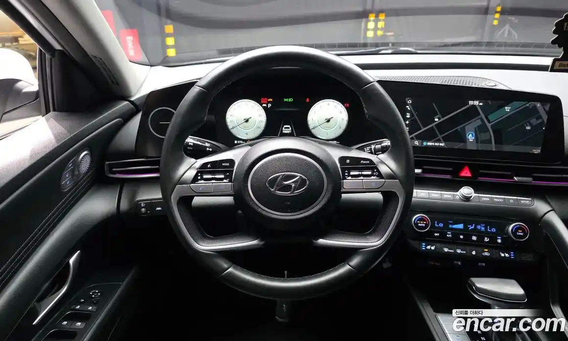 Hyundai Avante 2021 1.6 автомат (гидро), фото 13
