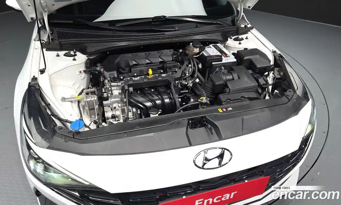 Hyundai Avante 2021 1.6 автомат (гидро), фото 6