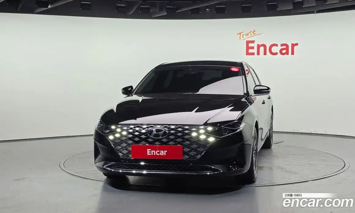 Hyundai Grandeur 2022 2.5 автомат (гидро), фото 3