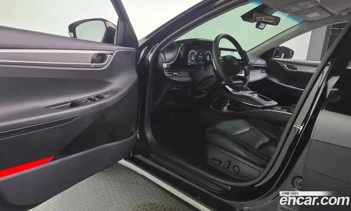 Hyundai Grandeur 2022 2.5 автомат (гидро), фото 10