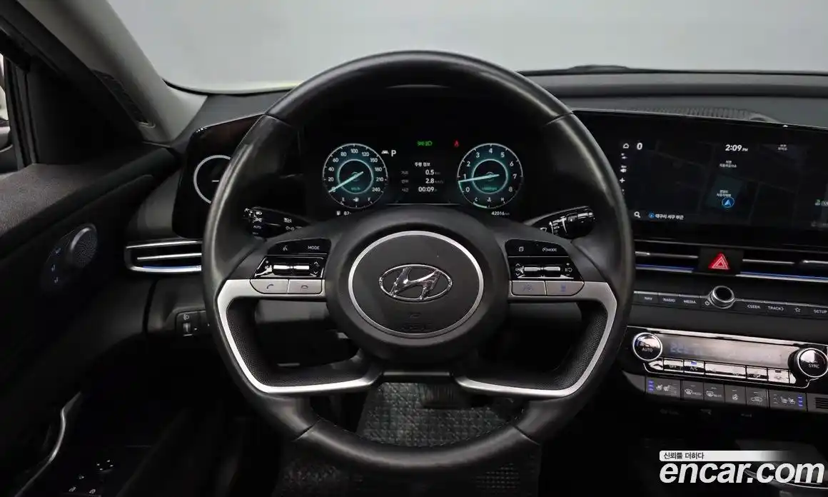 Hyundai Avante 2020 1.6 автомат (гидро), фото 13