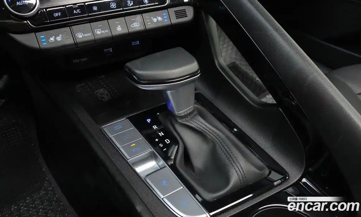 Hyundai Avante 2020 1.6 автомат (гидро), фото 9