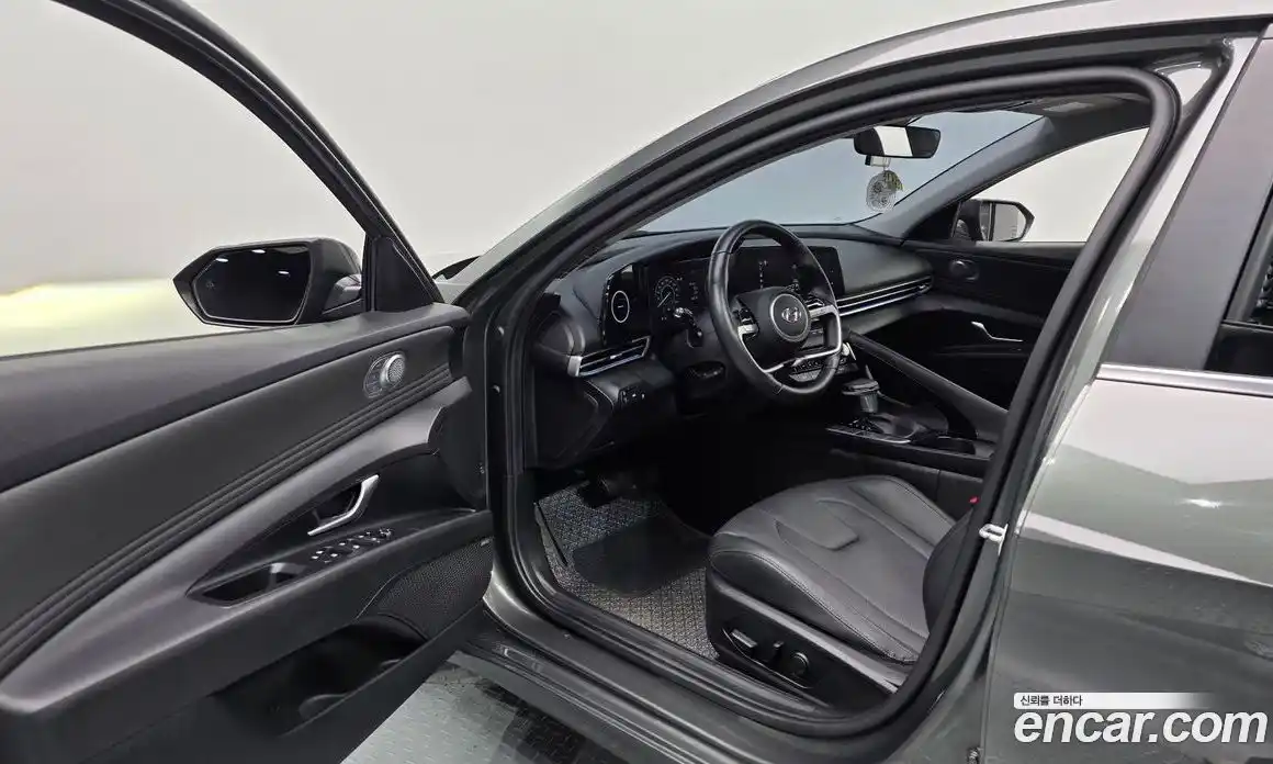 Hyundai Avante 2020 1.6 автомат (гидро), фото 10