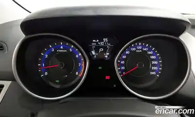 Hyundai Avante 2011 1.6 автомат (гидро), миниатюра 11