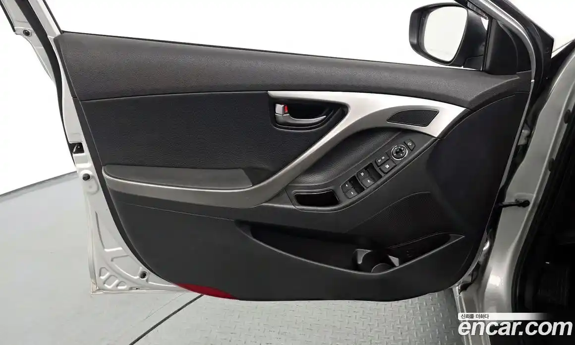 Hyundai Avante 2011 1.6 автомат (гидро), фото 14