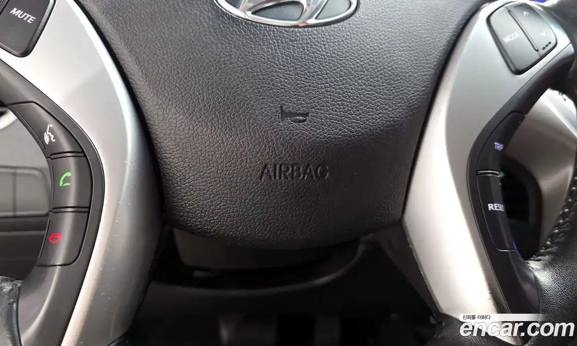Hyundai Avante 2011 1.6 автомат (гидро), фото 31
