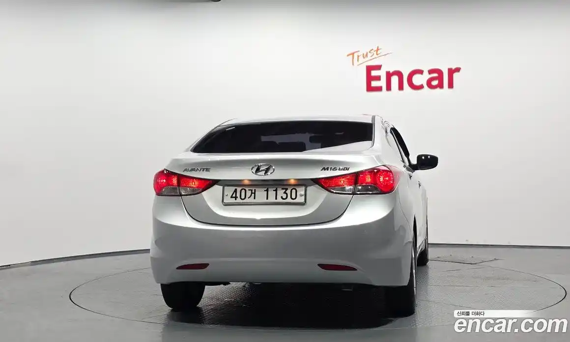Hyundai Avante 2011 1.6 автомат (гидро), фото 4
