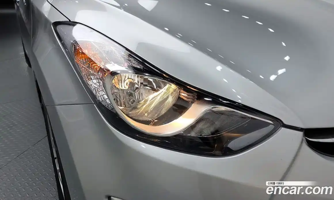 Hyundai Avante 2011 1.6 автомат (гидро), фото 8