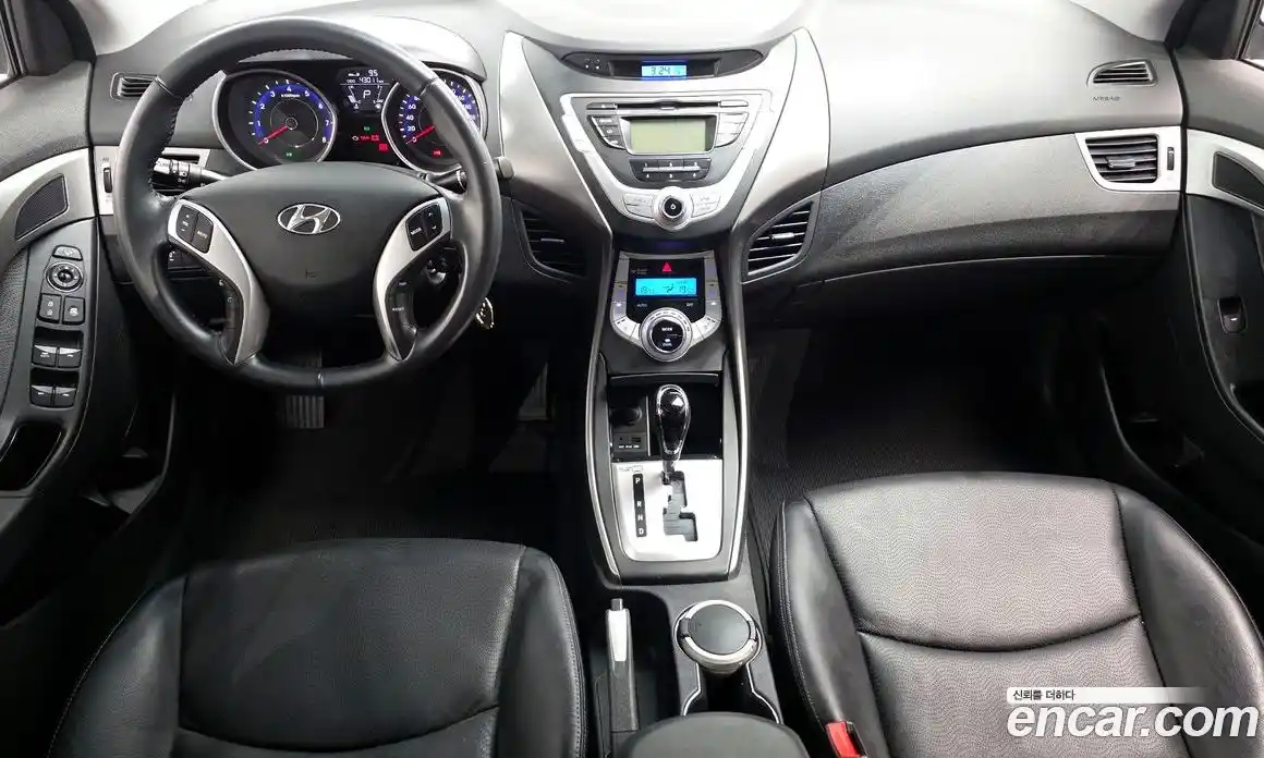Hyundai Avante 2011 1.6 автомат (гидро), фото 10