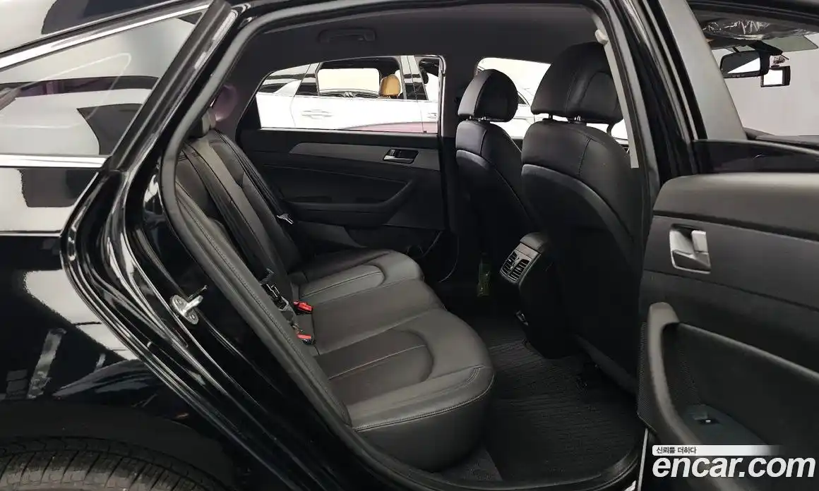 Hyundai Sonata 2016 1.6 автомат (гидро), фото 12