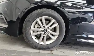 Hyundai Sonata 2016 1.6 автомат (гидро), миниатюра 5